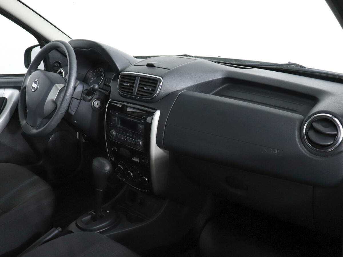 Nissan Terrano б/у, 2014, Автоматическая. Фото: #9