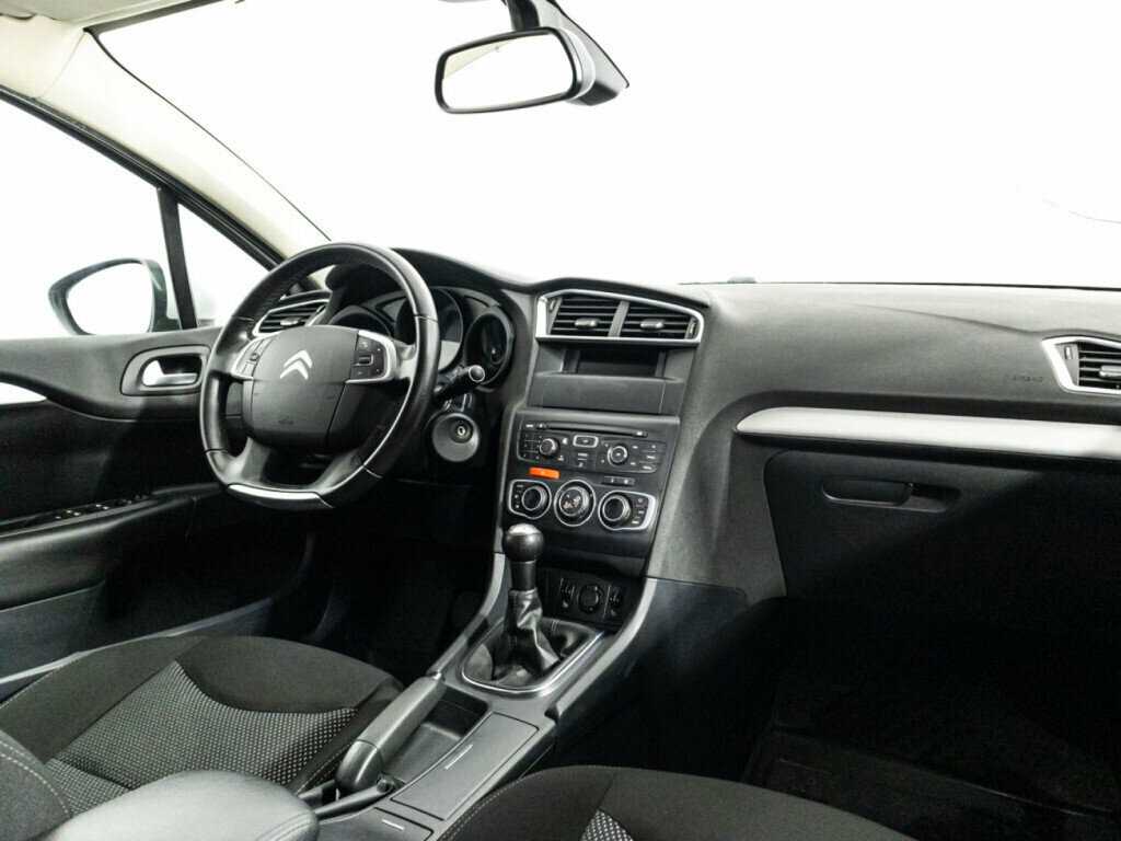 Citroen C4 б/у, 2013, Механическая. Фото: #8
