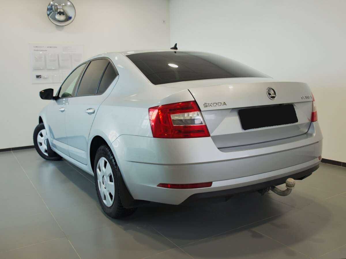Skoda Octavia б/у, 2019, Механическая. Фото: #4