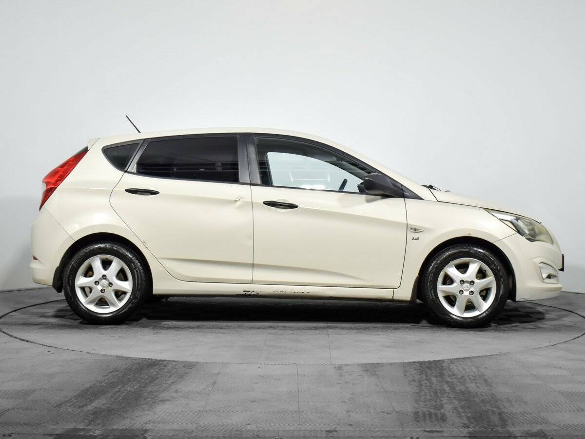 Hyundai Solaris б/у, 2015, Автоматическая. Фото: #3