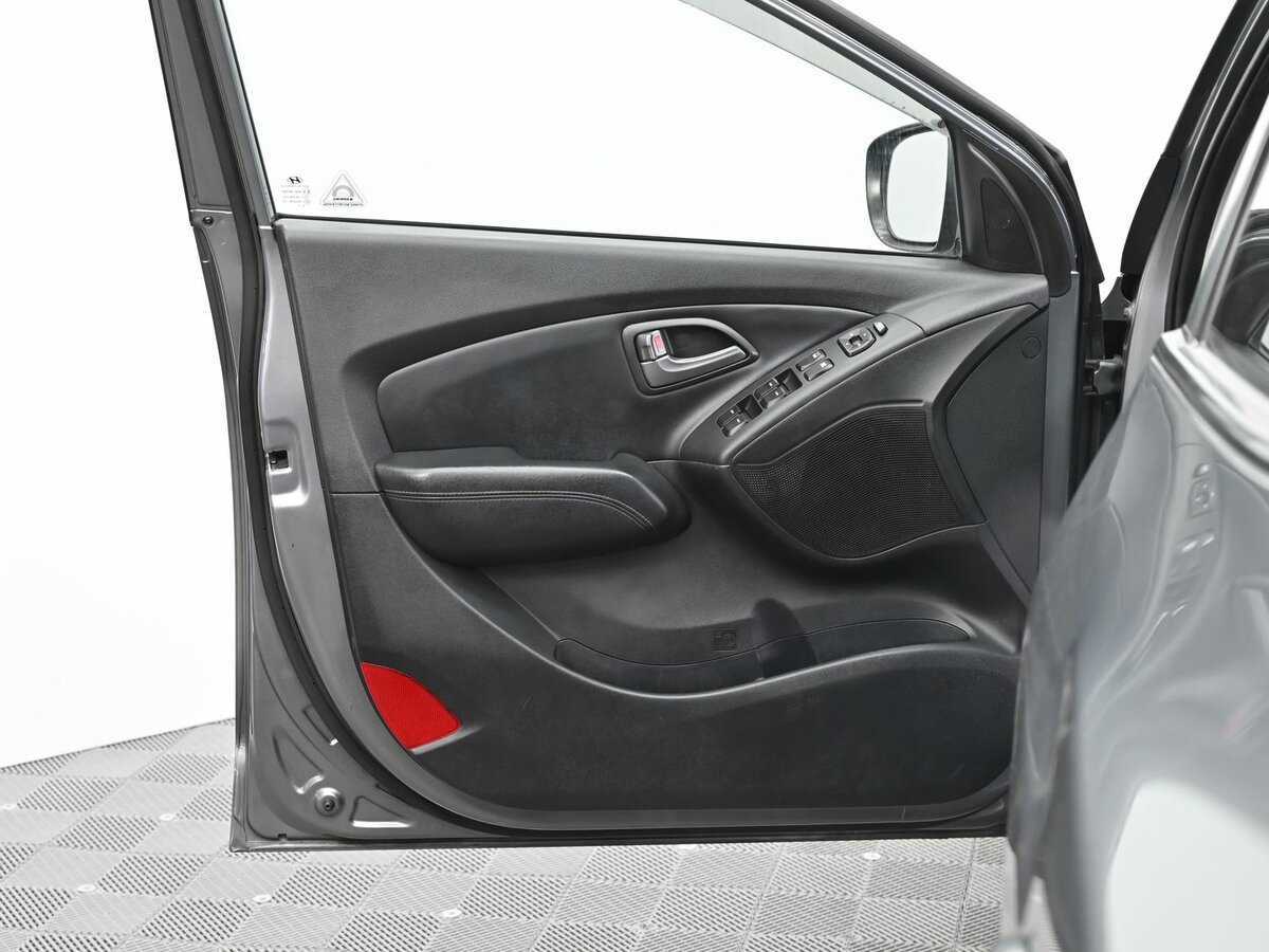 Hyundai ix35 б/у, 2014, Автоматическая. Фото: #6