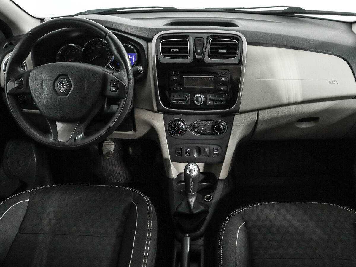 Renault Logan б/у, 2014, Механическая. Фото: #11