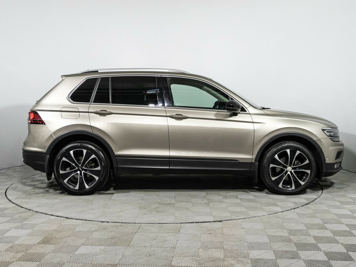 Volkswagen Tiguan б/у, 2019, Роботизированная. Фото: #3