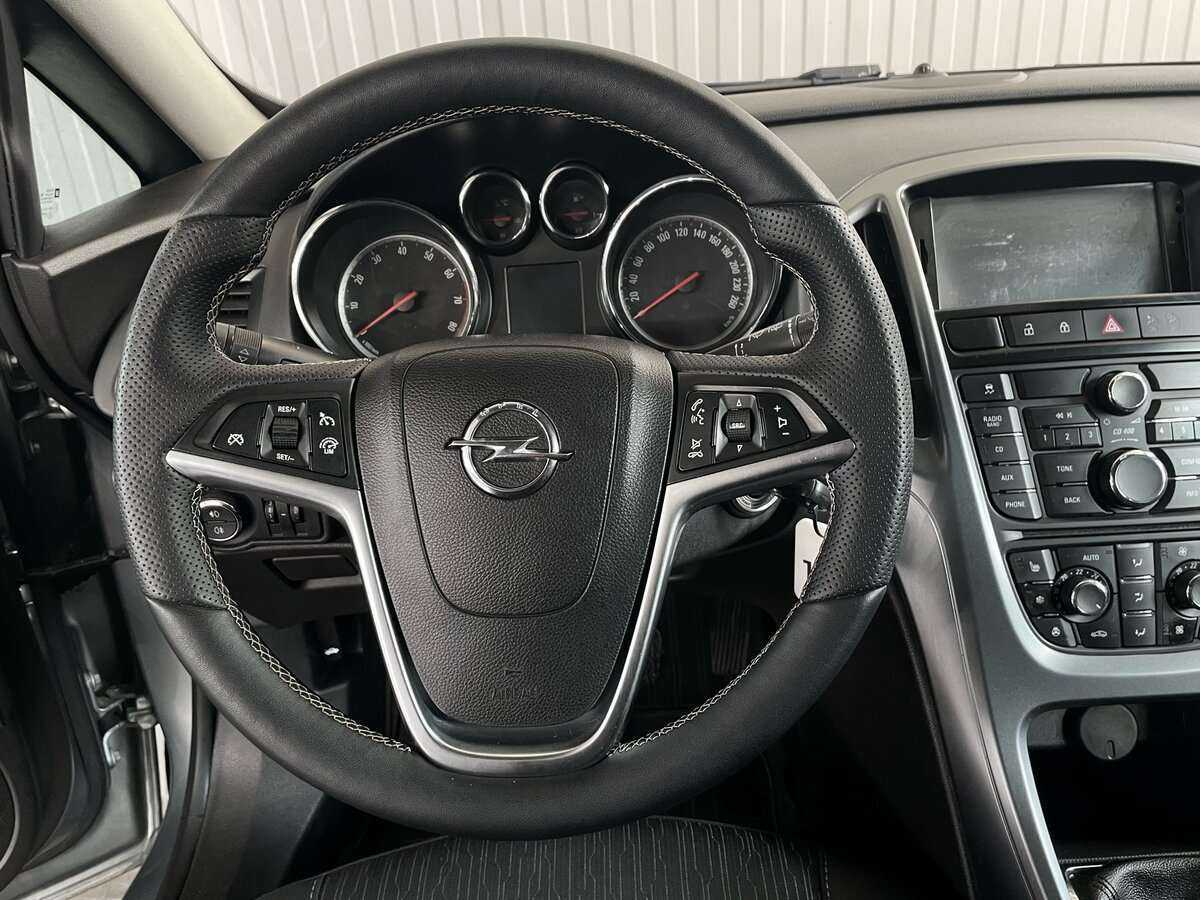 Opel Astra б/у, 2012, Механическая. Фото: #7