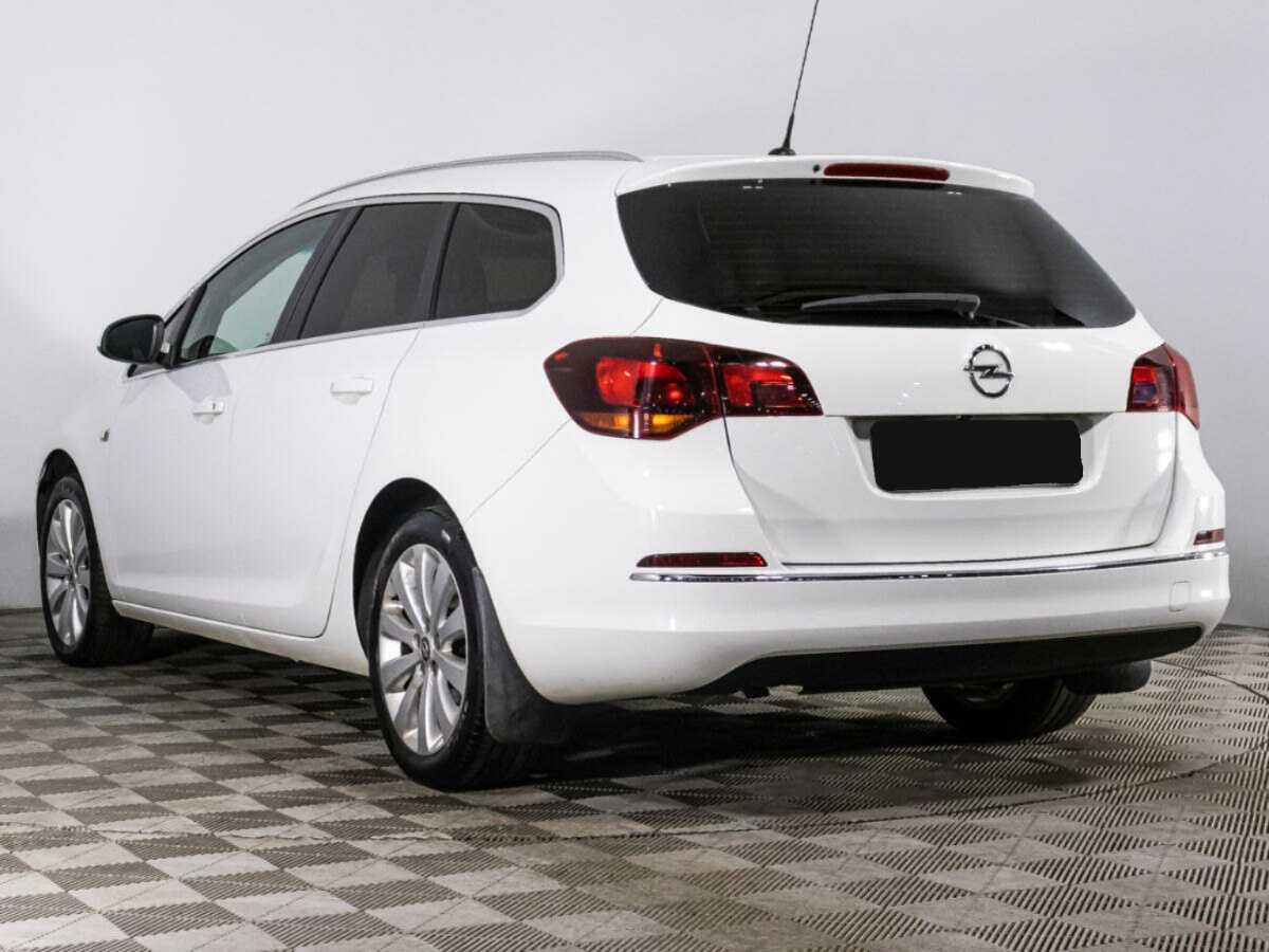 Opel Astra б/у, 2015, Механическая. Фото: #6