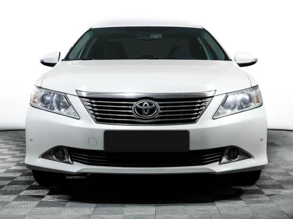 Toyota Camry б/у, 2013, Автоматическая. Фото: #1