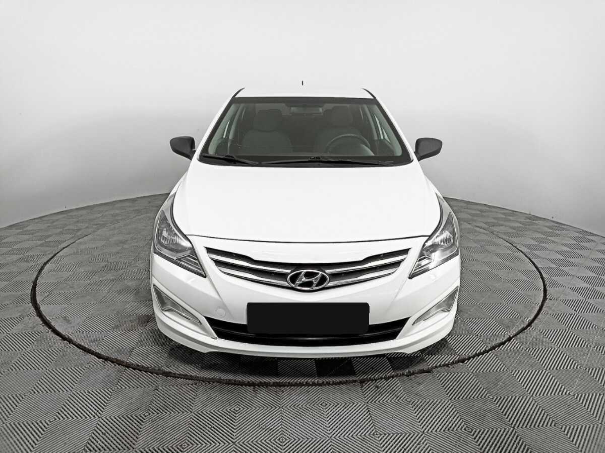 Hyundai Solaris б/у, 2015, Механическая. Фото: #1