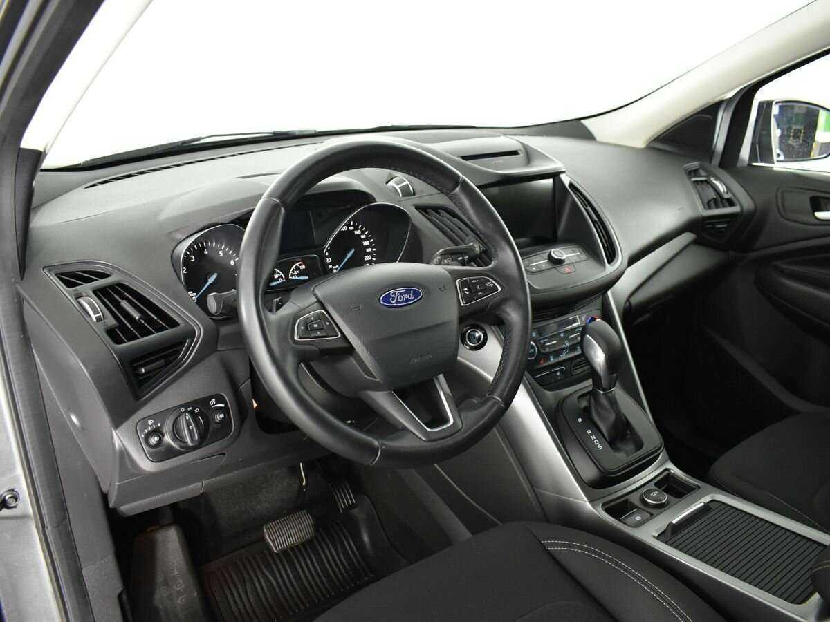 Ford Kuga б/у, 2017, Автоматическая. Фото: #8