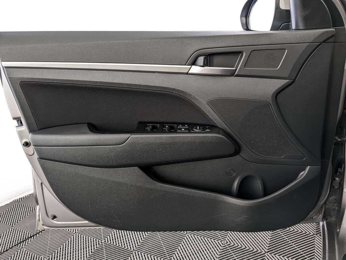 Hyundai Elantra б/у, 2019, Автоматическая. Фото: #14