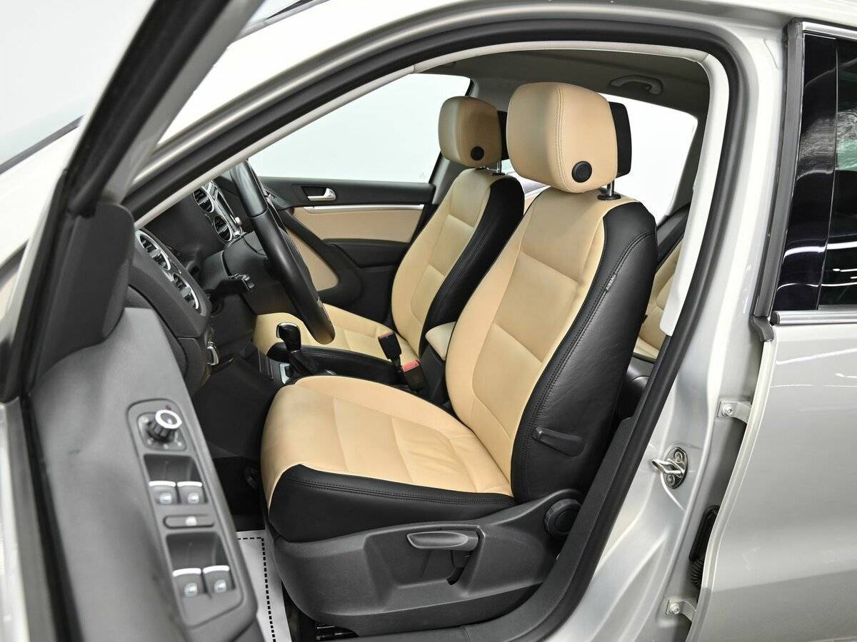 Volkswagen Tiguan б/у, 2012, Автоматическая. Фото: #5