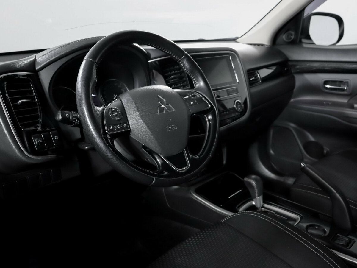 Mitsubishi Outlander б/у, 2019, Вариатор. Фото: #13
