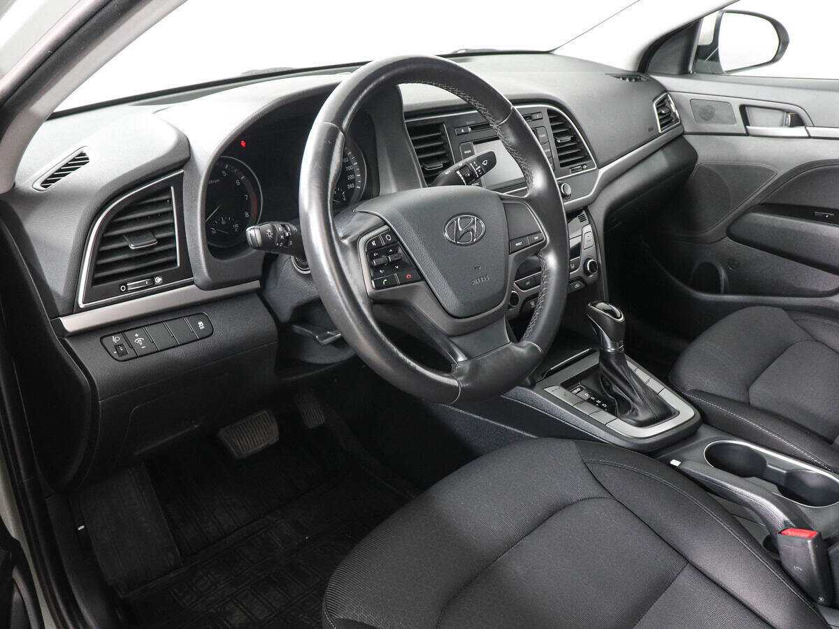 Hyundai Elantra б/у, 2017, Автоматическая. Фото: #8