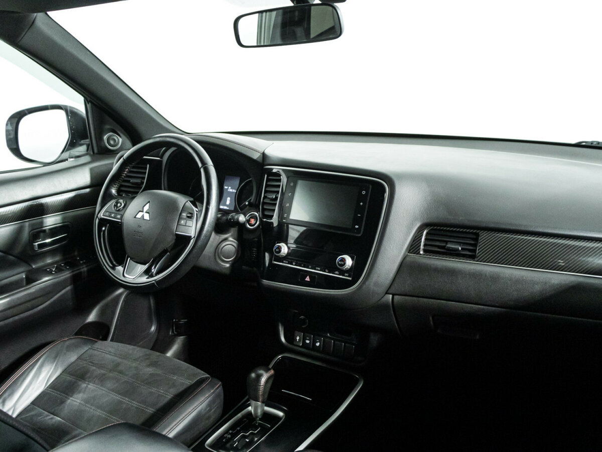 Mitsubishi Outlander б/у, 2021, Вариатор. Фото: #8