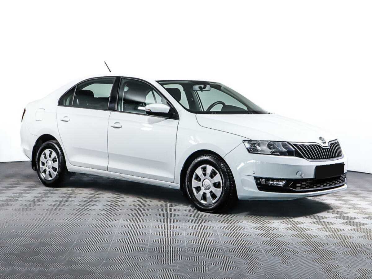 Skoda Rapid б/у, 2017, Механическая. Фото: #2