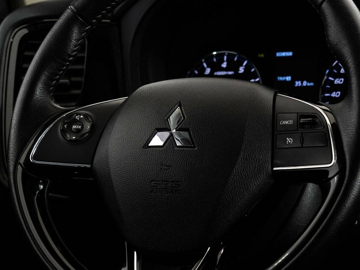 Mitsubishi Outlander б/у, 2019, Вариатор. Фото: #9