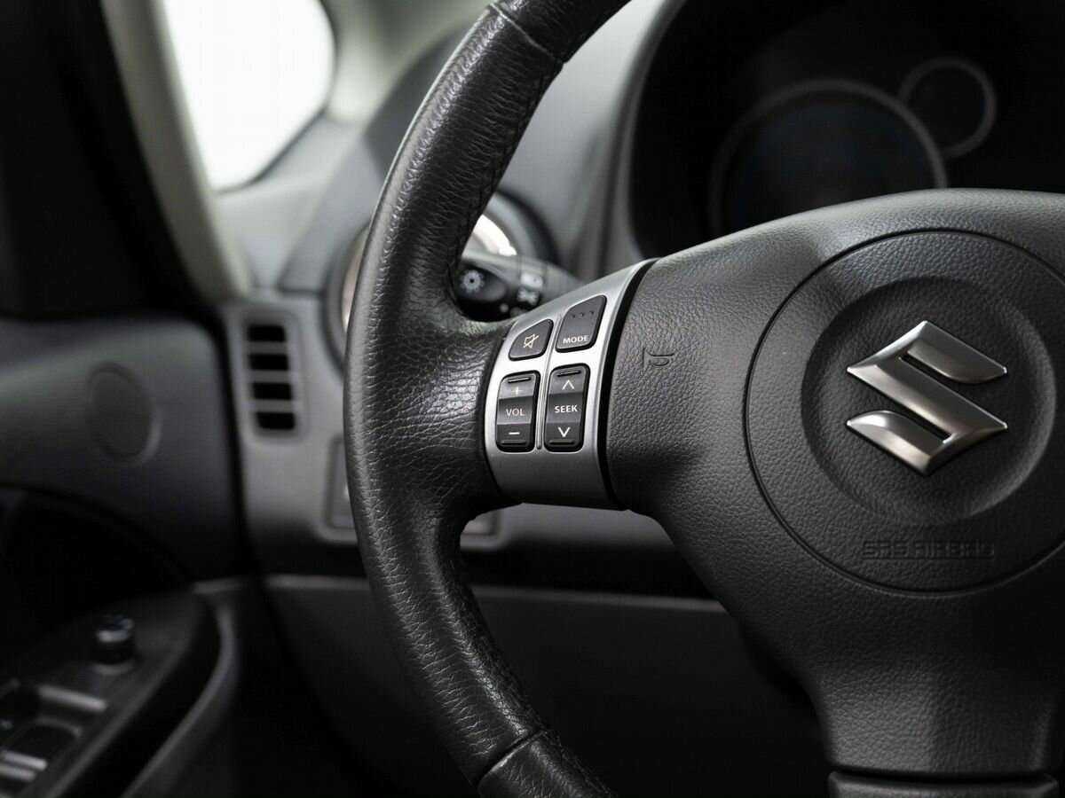 Suzuki SX4 б/у, 2013, Механическая. Фото: #13