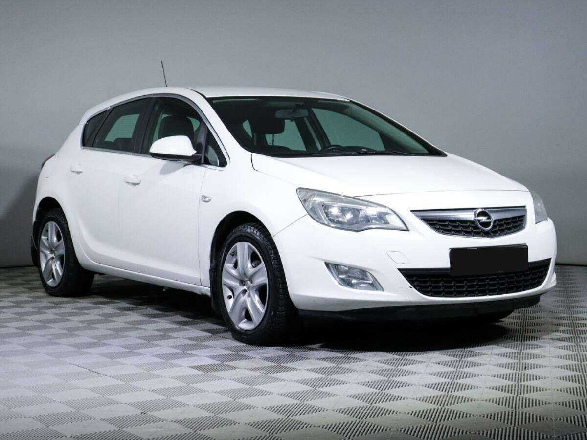 Opel Astra б/у, 2012, Автоматическая. Фото: #2