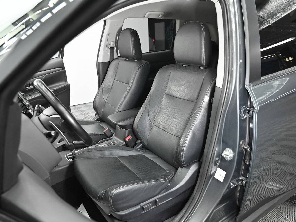 Mitsubishi Outlander б/у, 2014, Вариатор. Фото: #5