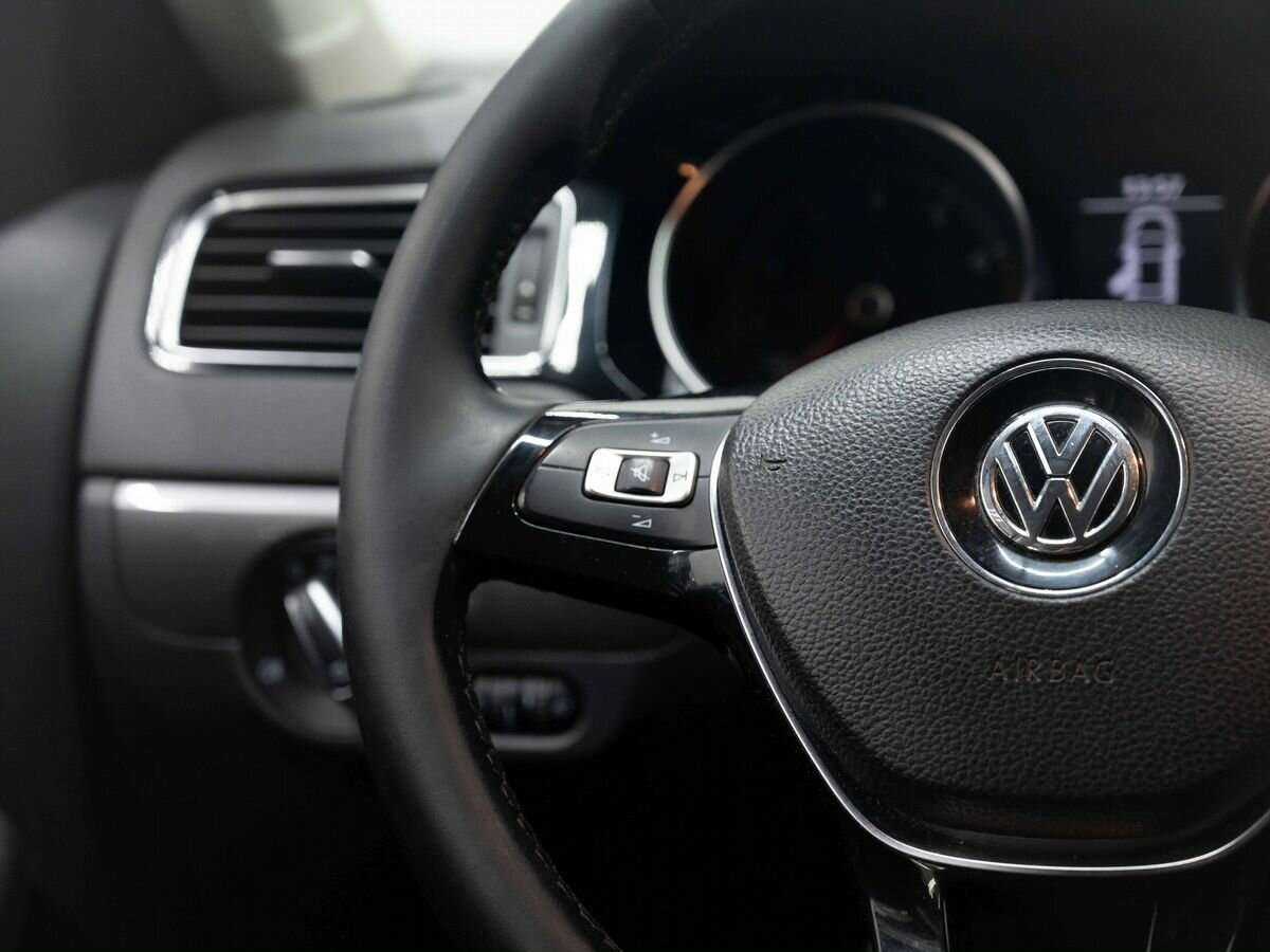 Volkswagen Jetta б/у, 2016, Механическая. Фото: #13