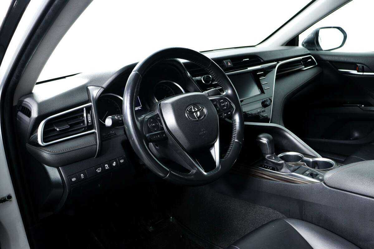Toyota Camry б/у, 2020, Автоматическая. Фото: #12