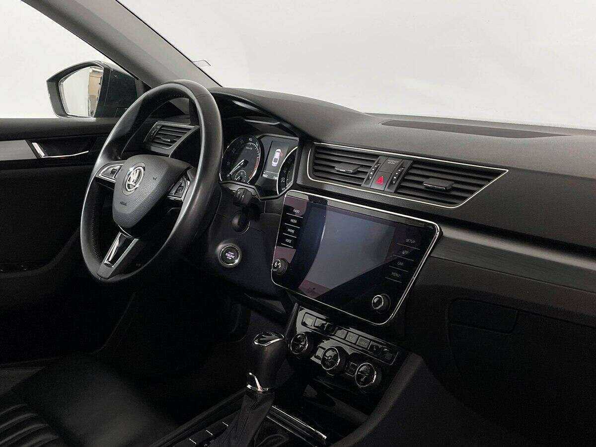 Skoda Superb б/у, 2017, Роботизированная. Фото: #7