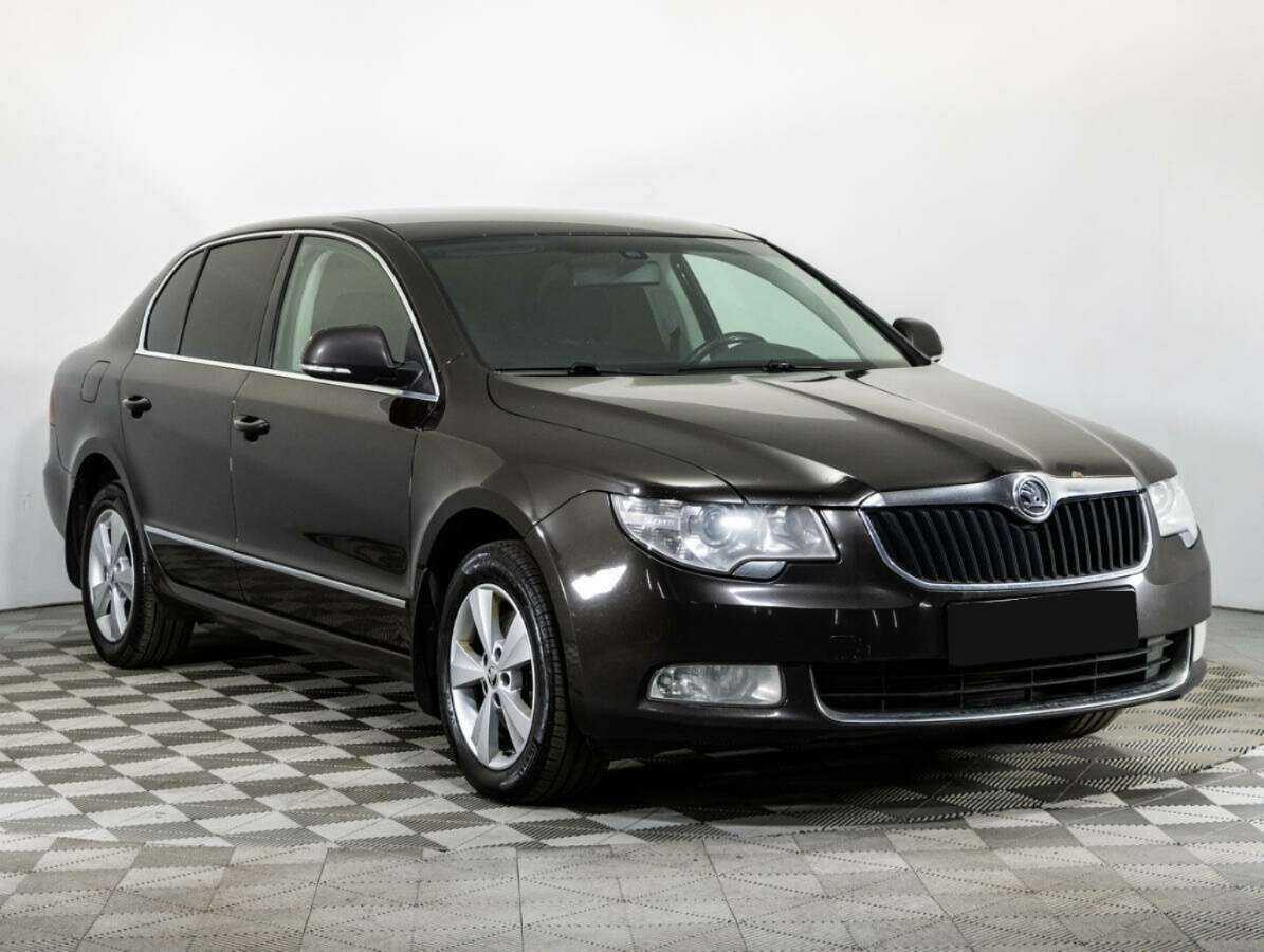 Skoda Superb б/у, 2012, Автоматическая. Фото: #2
