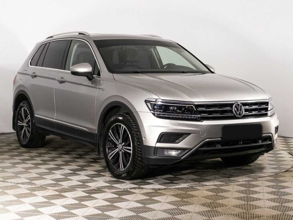 Volkswagen Tiguan б/у, 2017, Роботизированная. Фото: #2