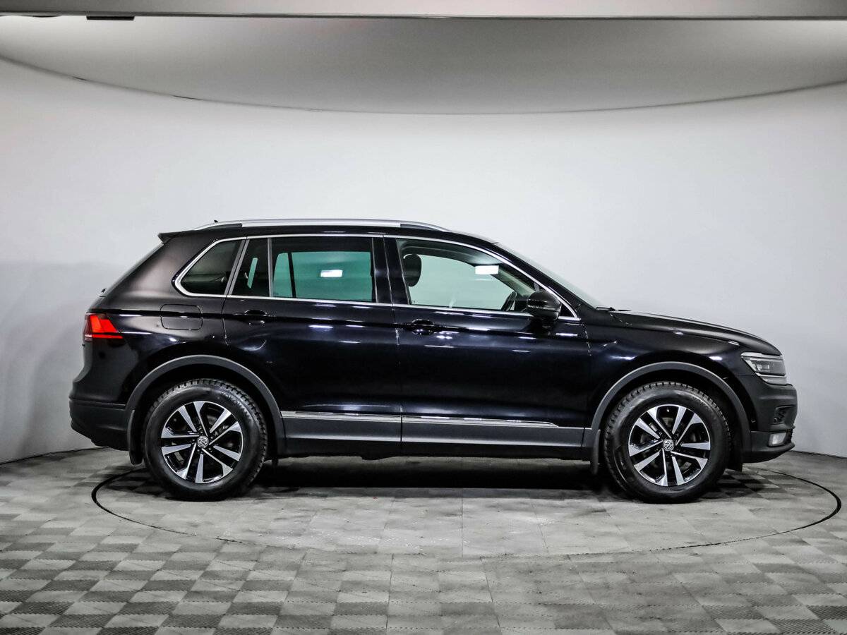 Volkswagen Tiguan б/у, 2019, Роботизированная. Фото: #3