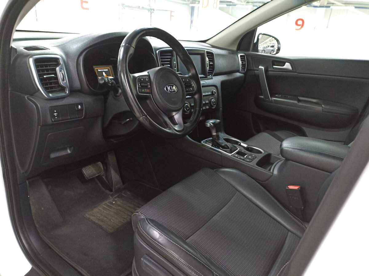 Kia Sportage б/у, 2016, Автоматическая. Фото: #15