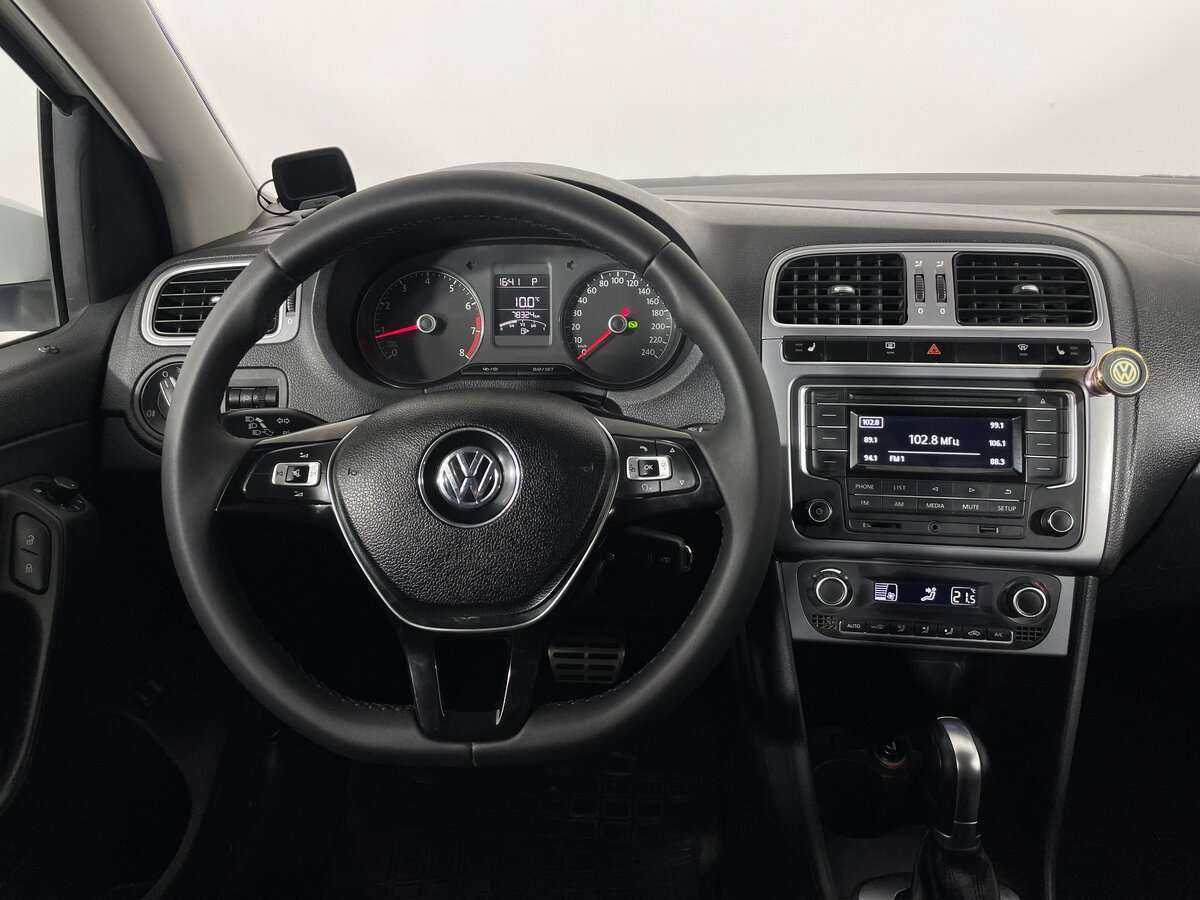 Volkswagen Polo б/у, 2016, Автоматическая. Фото: #9