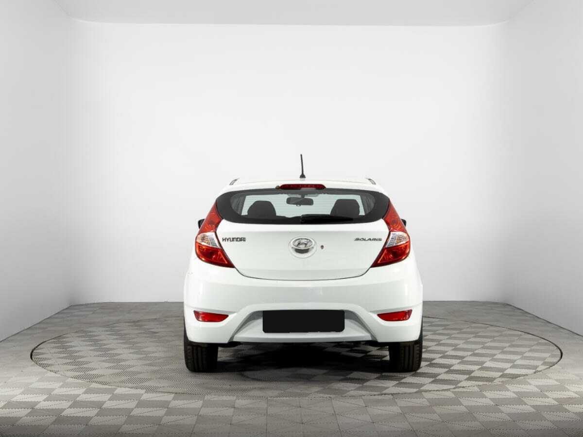 Hyundai Solaris б/у, 2012, Автоматическая. Фото: #5
