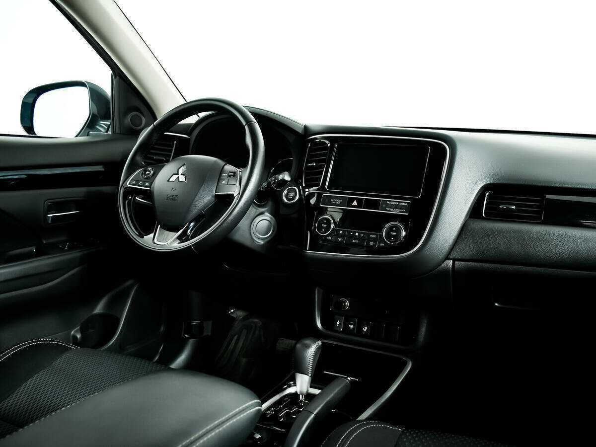 Mitsubishi Outlander б/у, 2019, Вариатор. Фото: #8