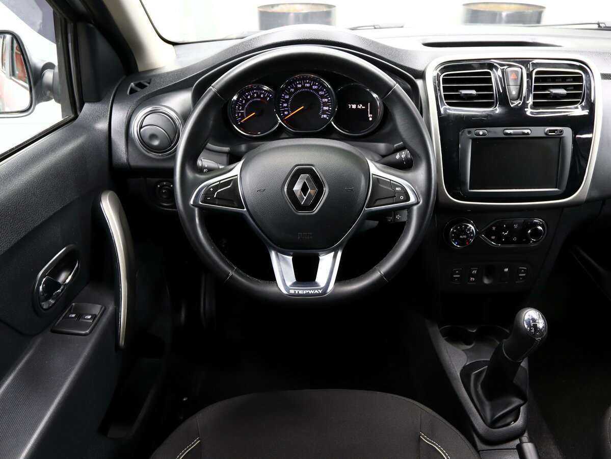 Renault Sandero б/у, 2020, Механическая. Фото: #12
