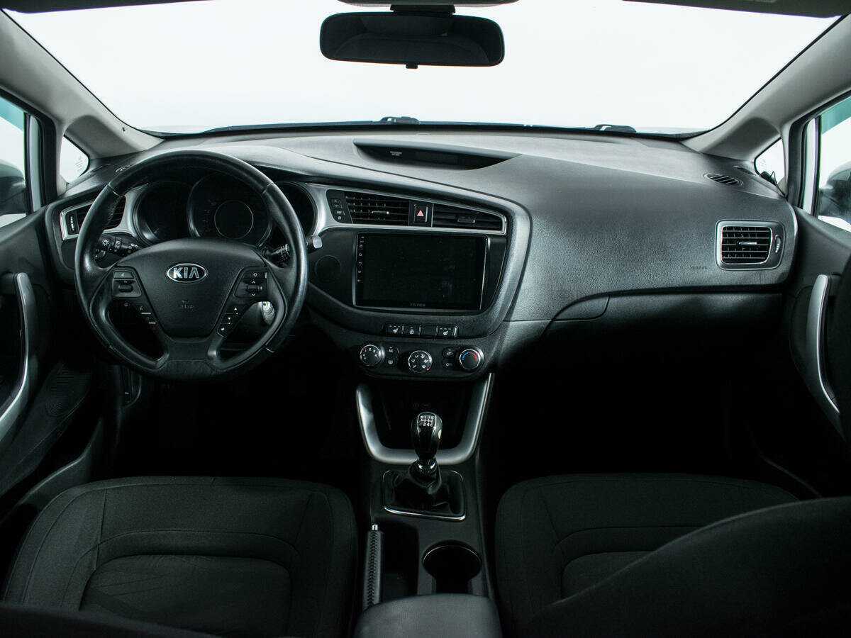 Kia Ceed б/у, 2016, Механическая. Фото: #9