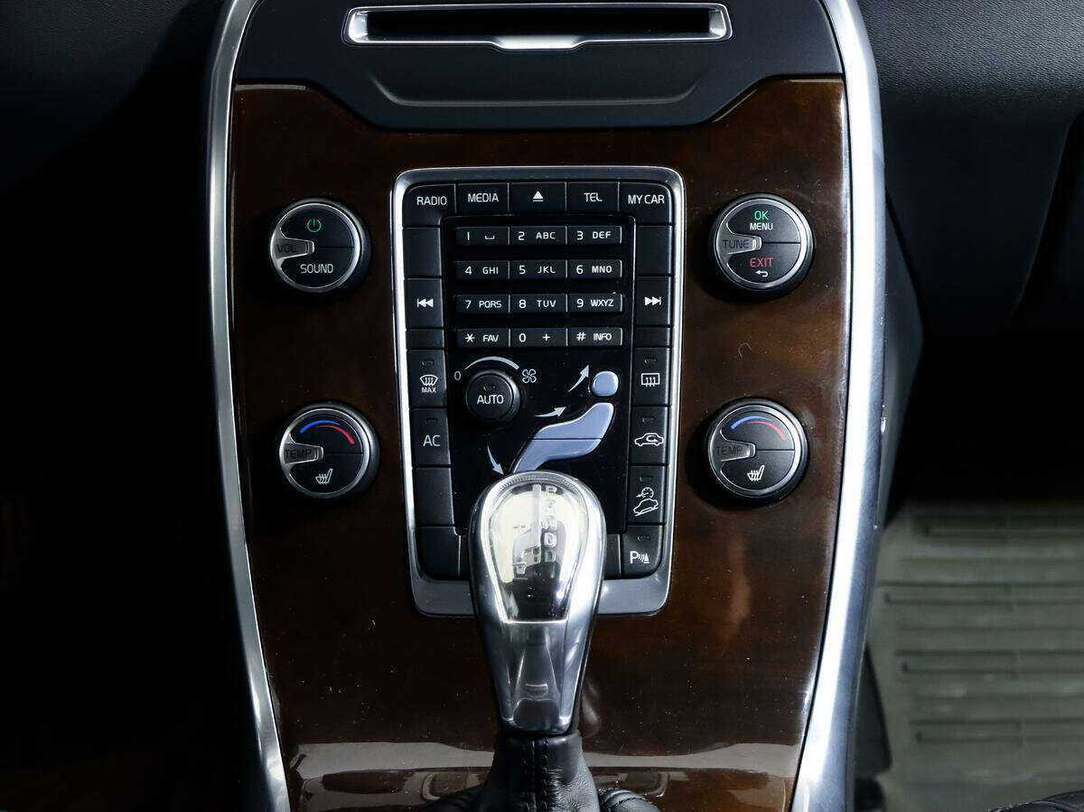 Volvo XC70 б/у, 2012, Автоматическая. Фото: #12