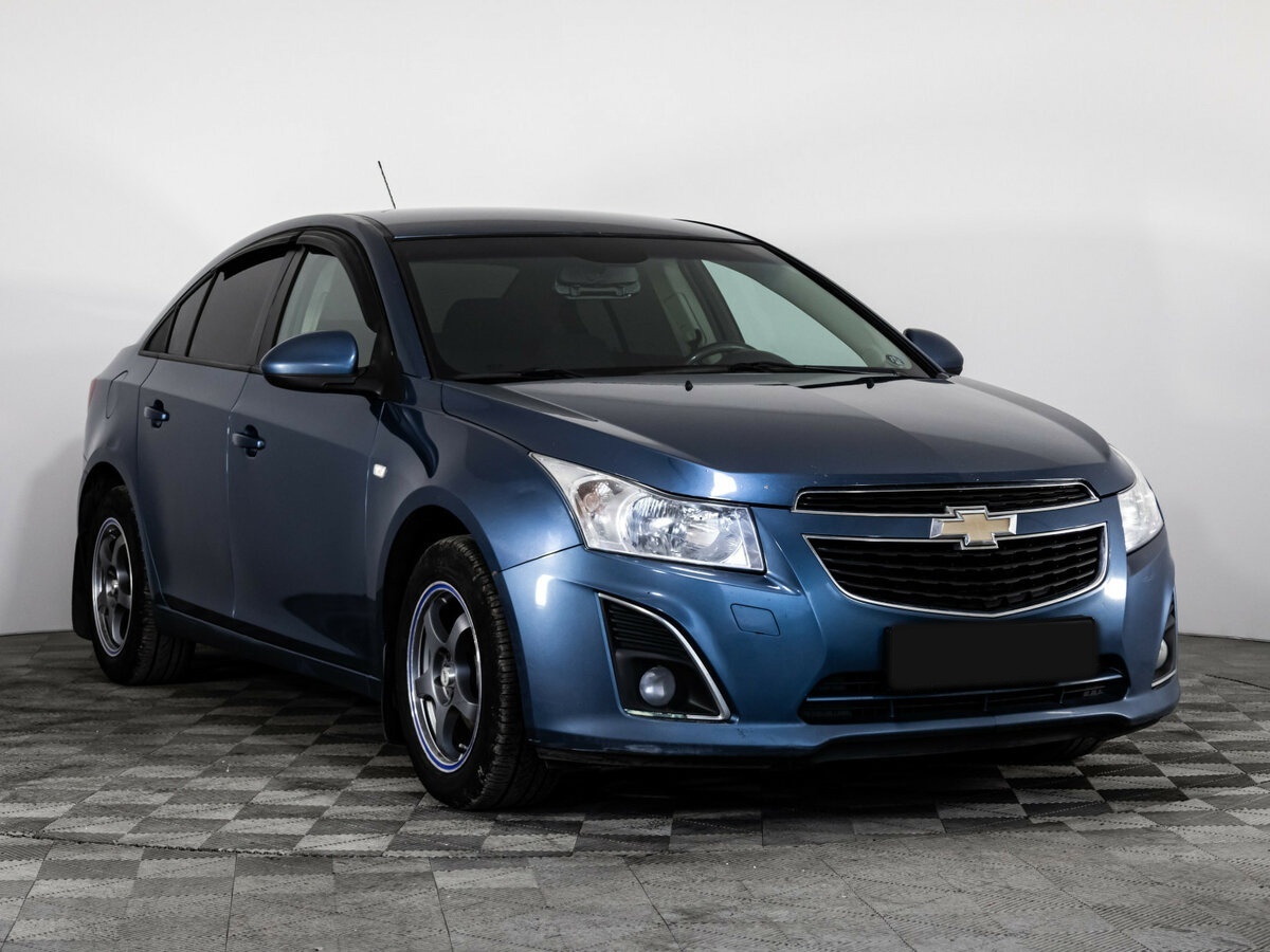 Chevrolet Cruze б/у, 2013, Механическая. Фото: #2