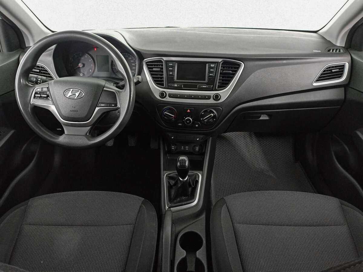 Hyundai Solaris б/у, 2017, Механическая. Фото: #11