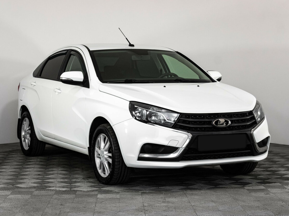 Lada (ВАЗ) Vesta б/у, 2018, Механическая. Фото: #2