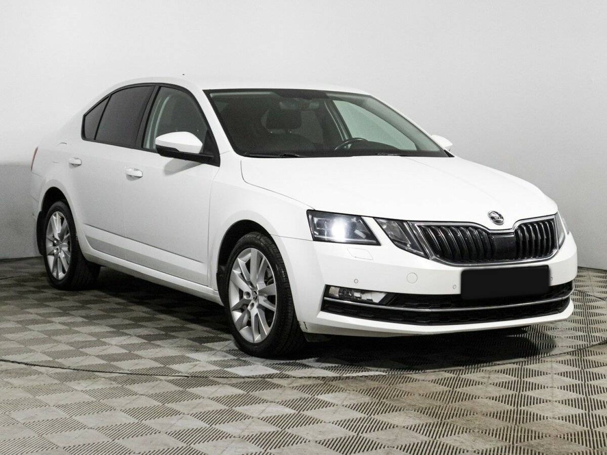 Skoda Octavia б/у, 2017, Роботизированная. Фото: #2