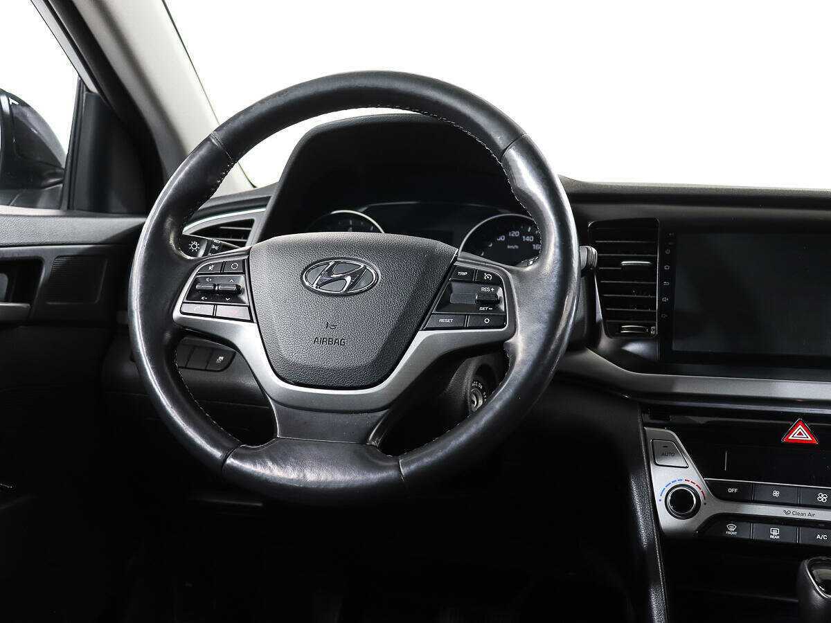 Hyundai Elantra б/у, 2017, Автоматическая. Фото: #12