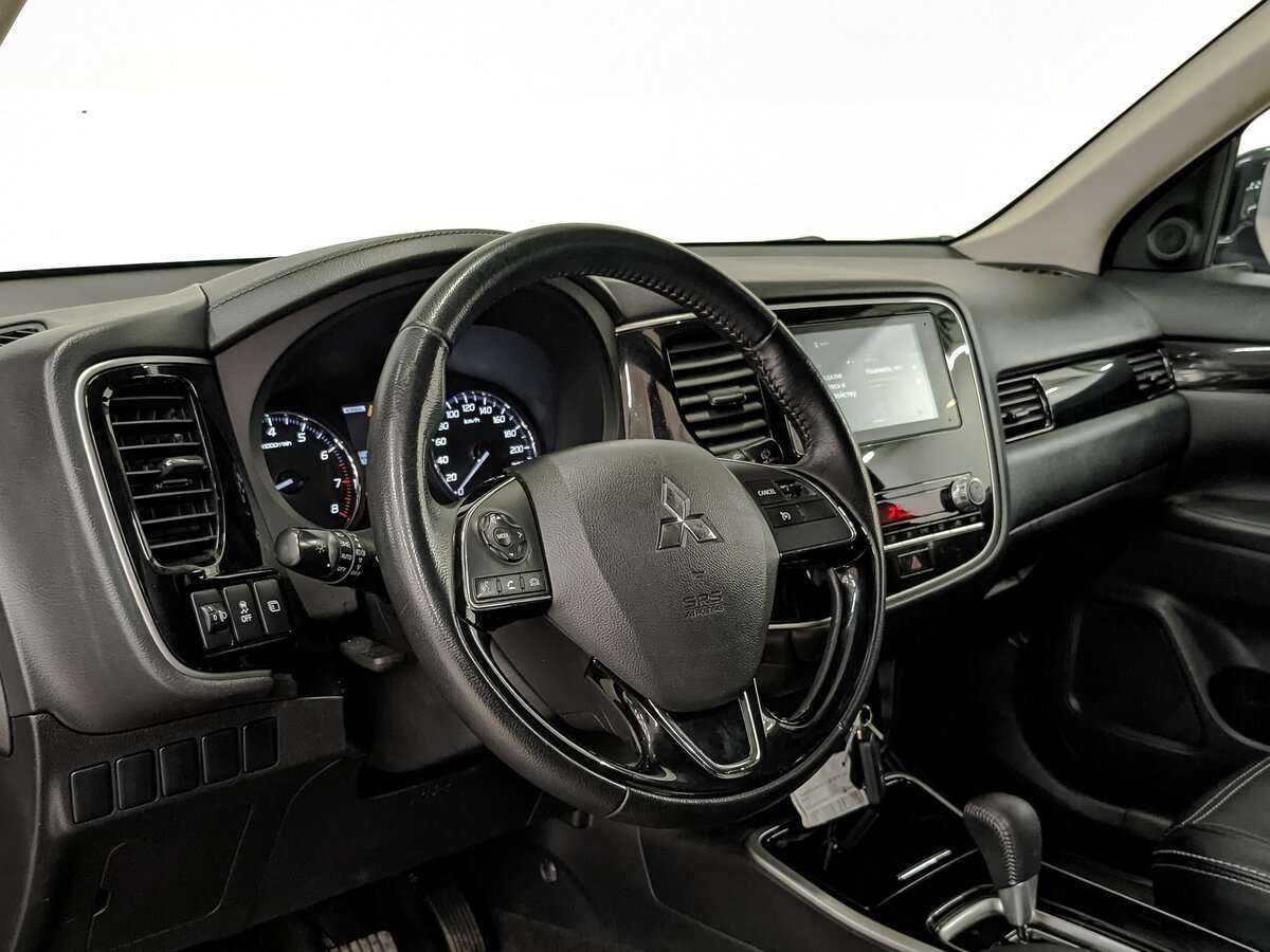 Mitsubishi Outlander б/у, 2020, Вариатор. Фото: #10