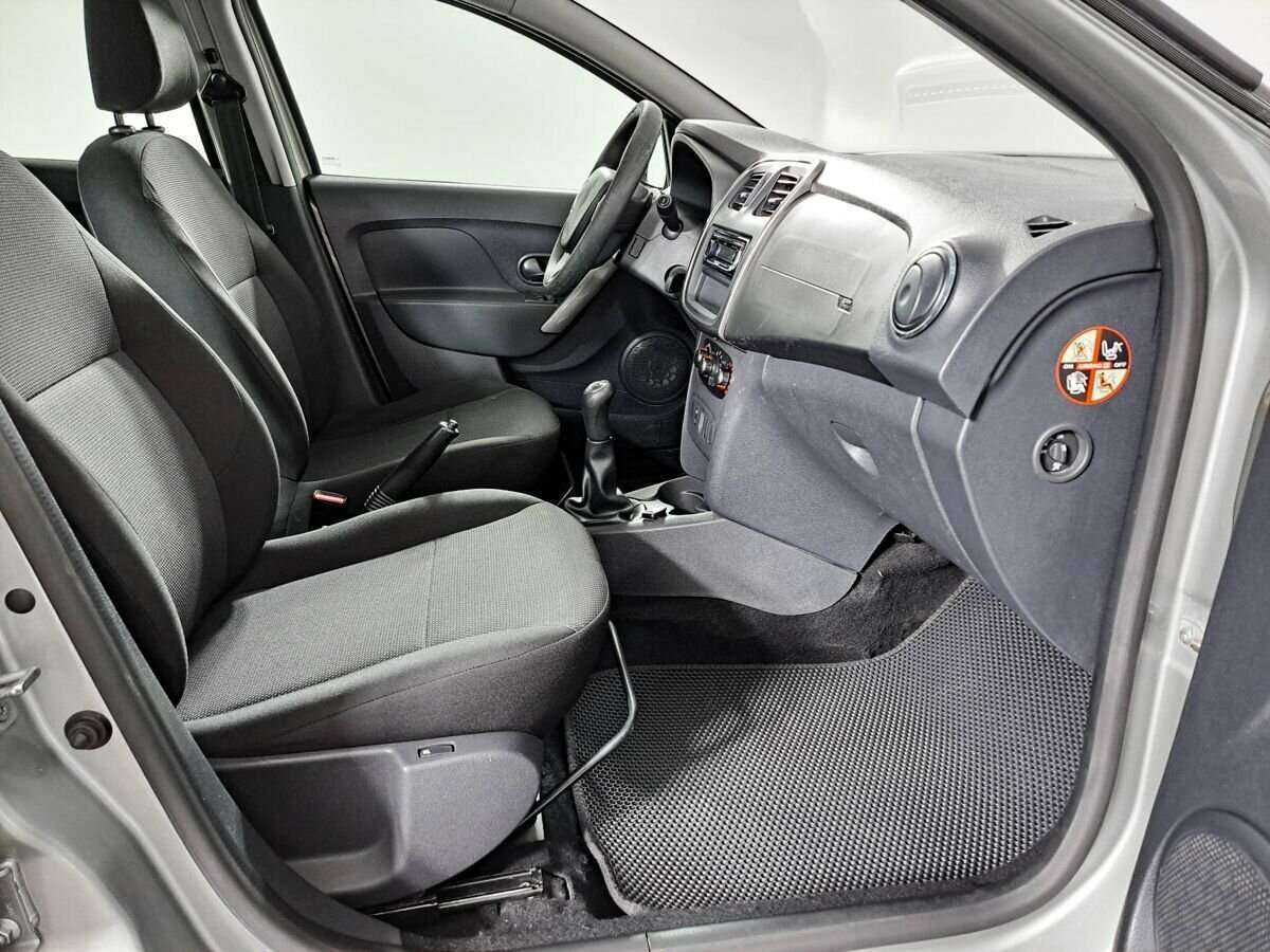 Renault Sandero б/у, 2015, Механическая. Фото: #8