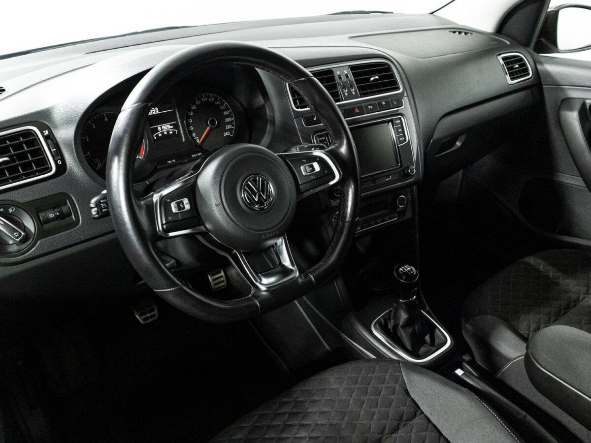 Volkswagen Polo б/у, 2018, Механическая. Фото: #10
