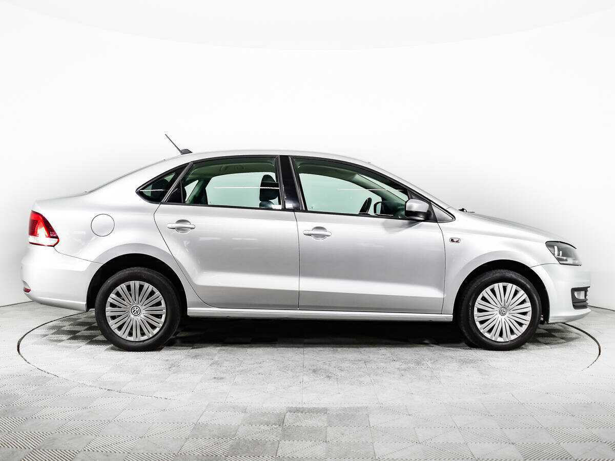 Volkswagen Polo б/у, 2017, Автоматическая. Фото: #3