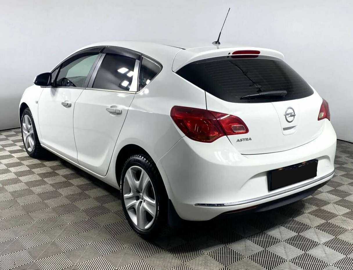 Opel Astra б/у, 2012, Автоматическая. Фото: #4