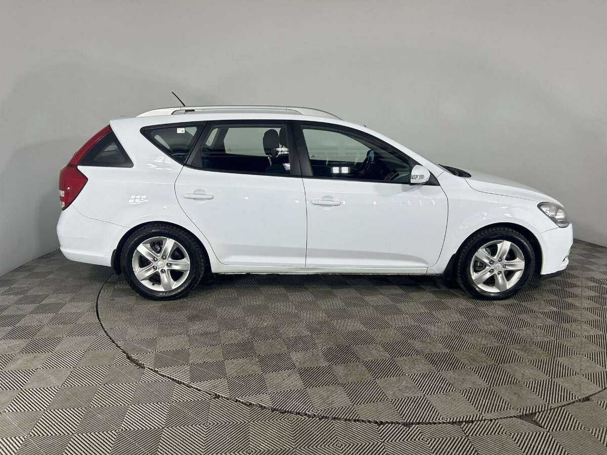 Kia Ceed б/у, 2012, Автоматическая. Фото: #3