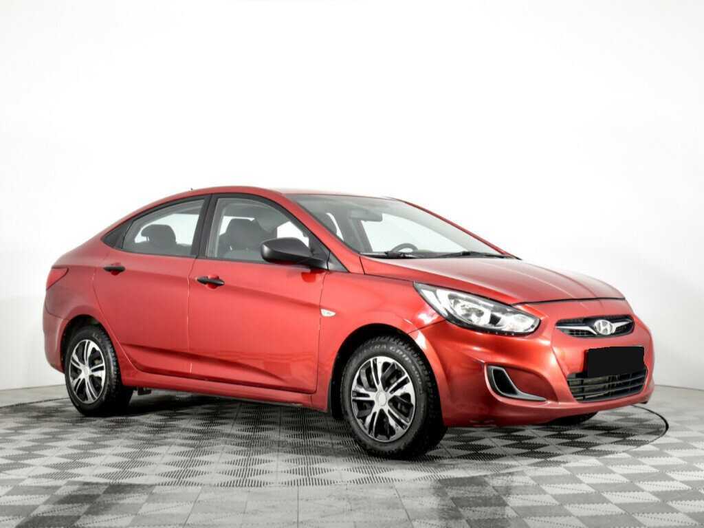 Hyundai Solaris б/у, 2013, Механическая. Фото: #2