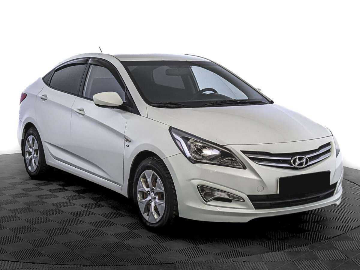 Hyundai Solaris б/у, 2015, Автоматическая. Фото: #1