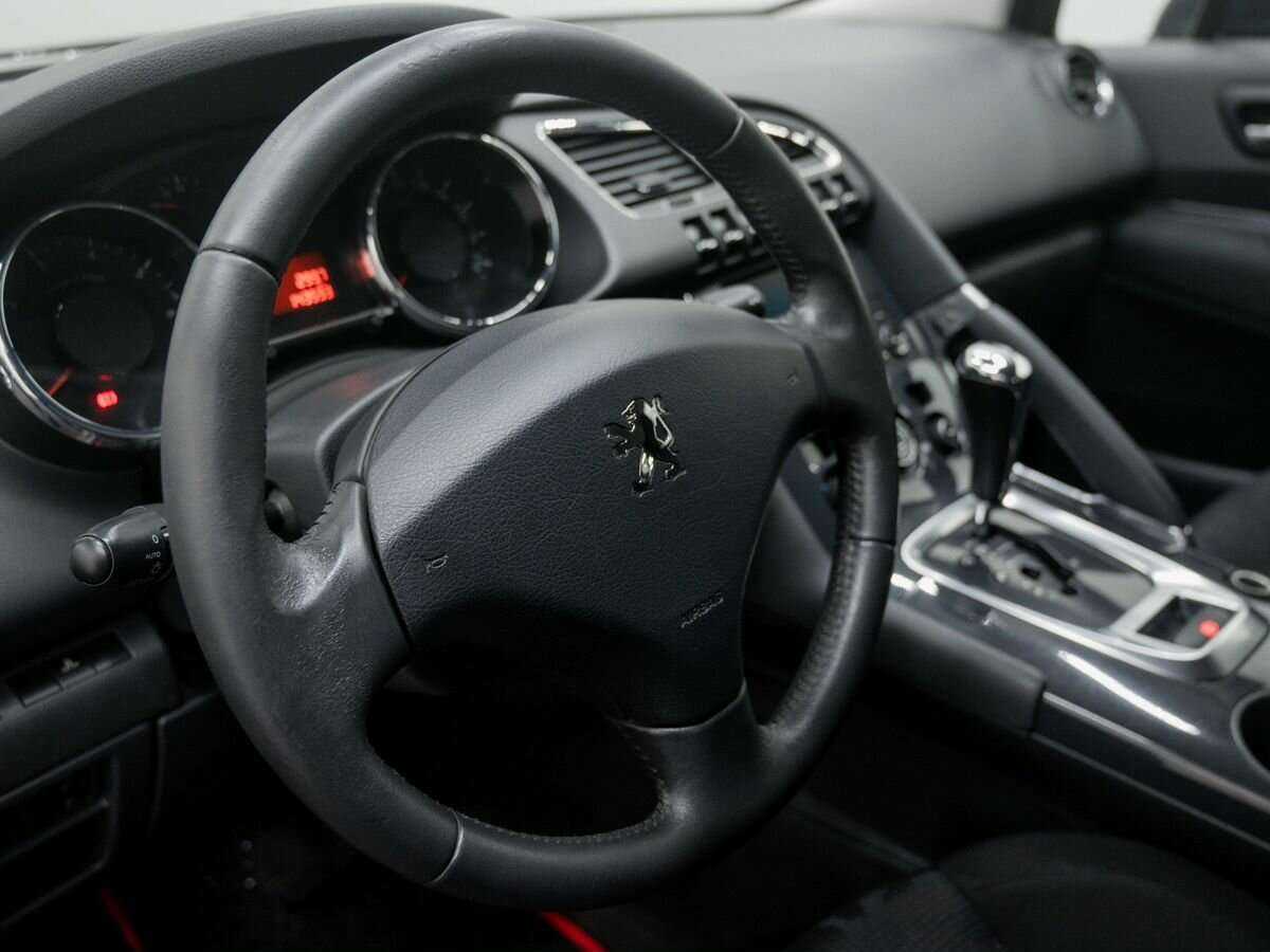 Peugeot 3008 б/у, 2012, Автоматическая. Фото: #16