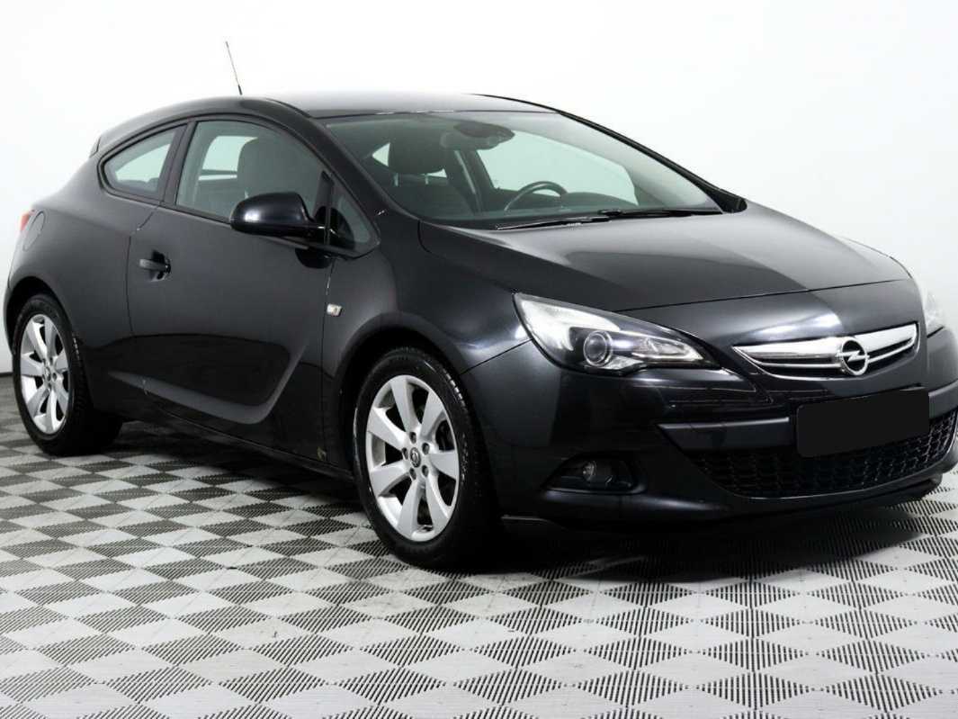 Opel Astra б/у, 2012, Механическая. Фото: #2